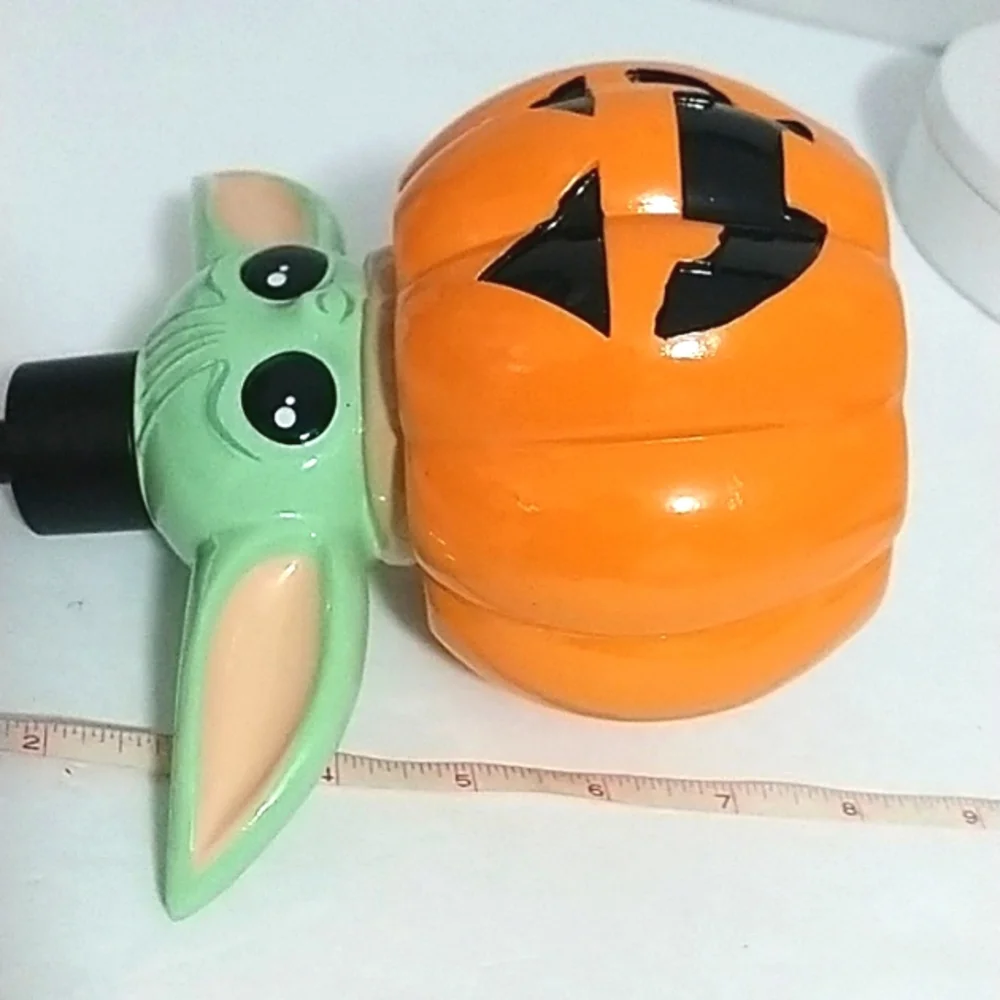 Disney Star Wars Baby Joda Grogu Hand Soap Pumpkin Dispenser